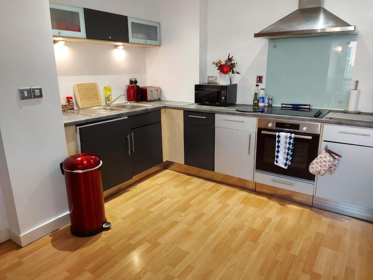 City 2 Bed, 2 Bath, Free Parking & Wifi Sheffield Extérieur photo