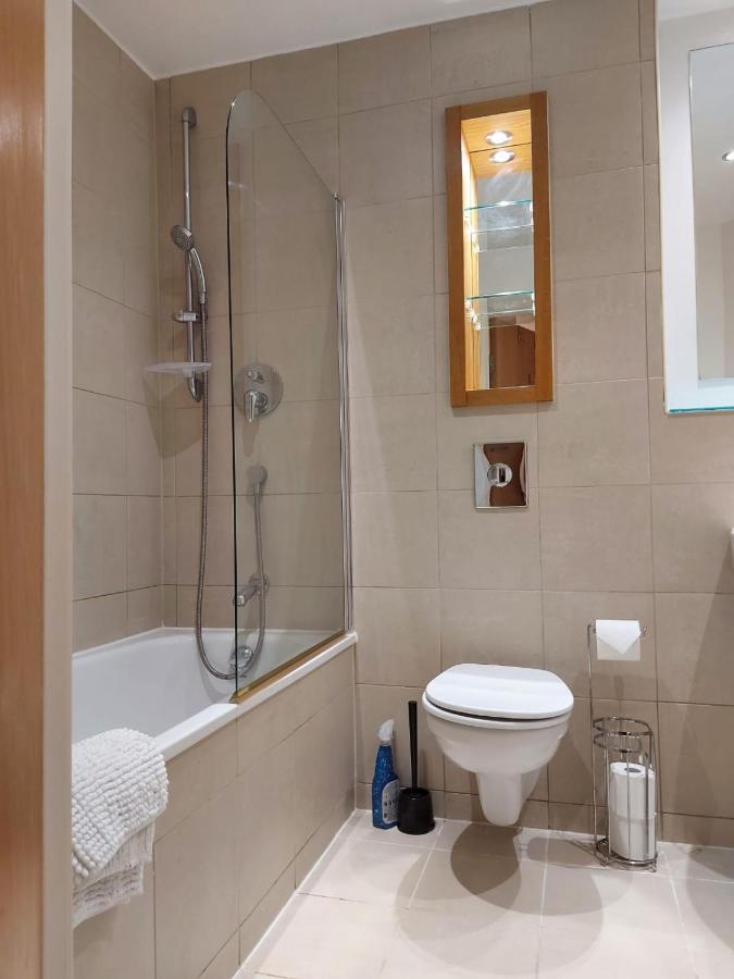 City 2 Bed, 2 Bath, Free Parking & Wifi Sheffield Extérieur photo
