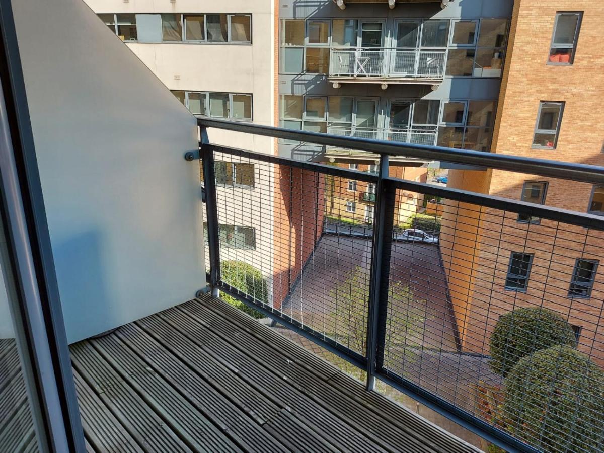 City 2 Bed, 2 Bath, Free Parking & Wifi Sheffield Extérieur photo