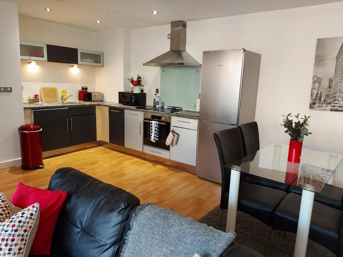 City 2 Bed, 2 Bath, Free Parking & Wifi Sheffield Extérieur photo